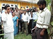 Bóng đá anh, ngoại hạng anh, lịch thi đấu euro 2012, Sri Lanka: Thứ trưởng mất ghế vì trói dân vào cây